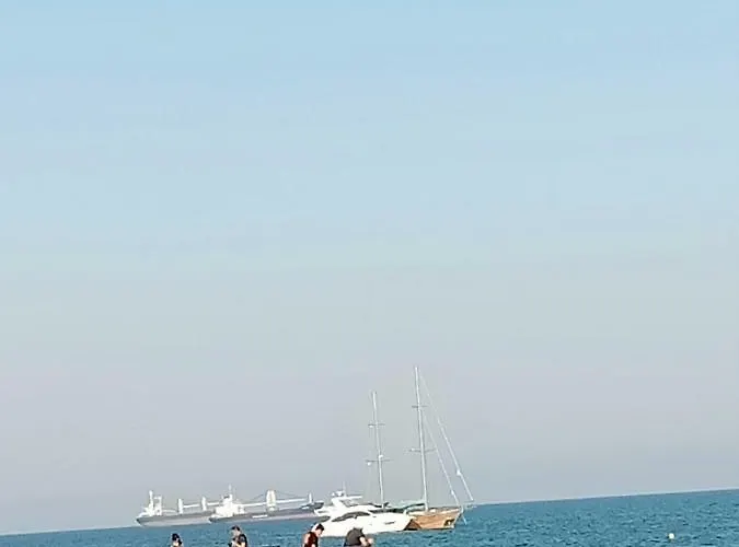 Near The Λάρνακα