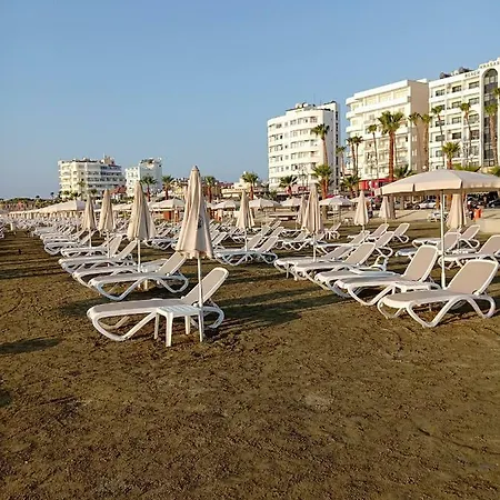 Apartment Near The Larnaca